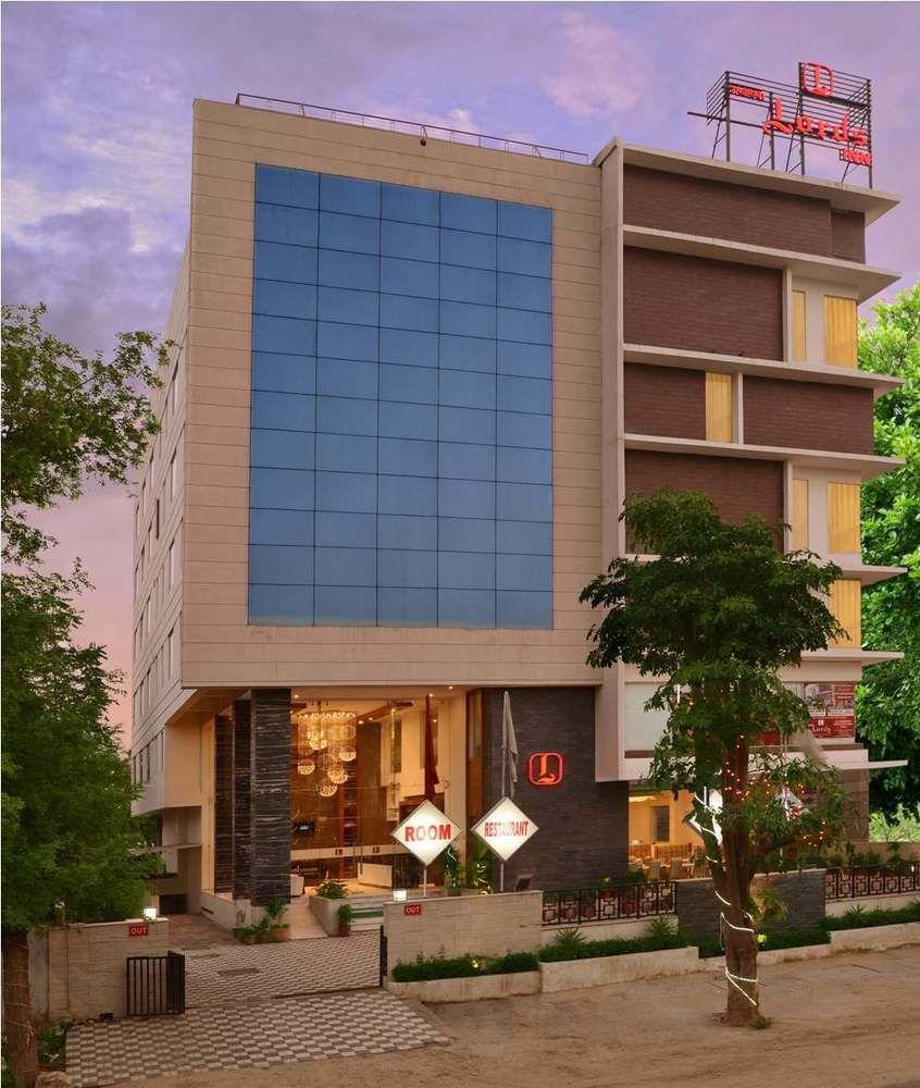 Jagrati Ananta Express Hotell Jaipur Exteriör bild