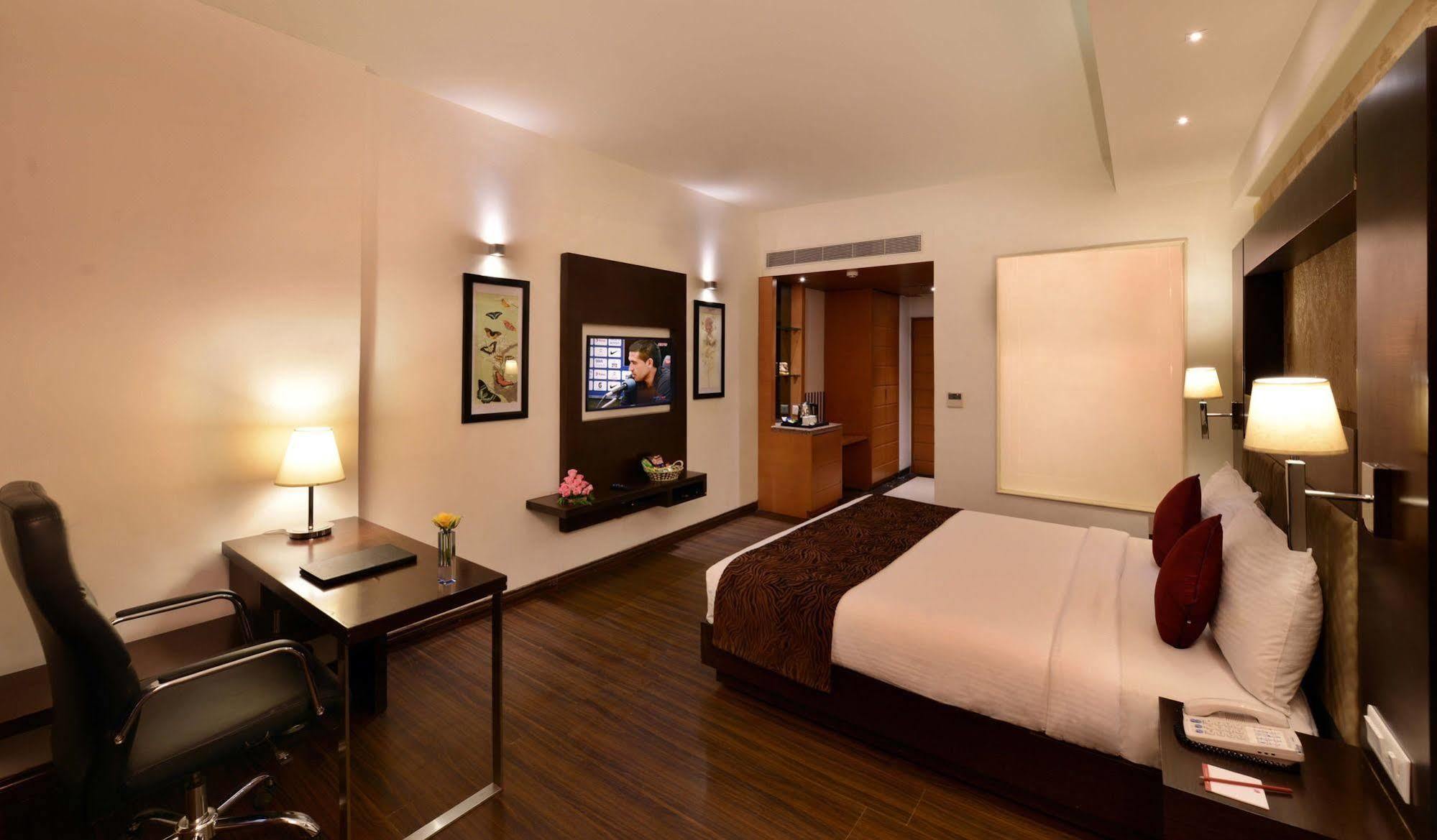 Jagrati Ananta Express Hotell Jaipur Exteriör bild
