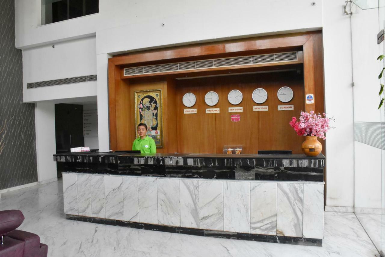 Jagrati Ananta Express Hotell Jaipur Exteriör bild
