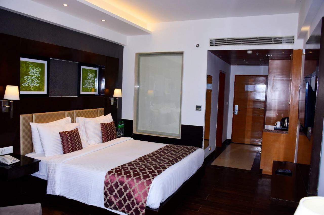 Jagrati Ananta Express Hotell Jaipur Exteriör bild