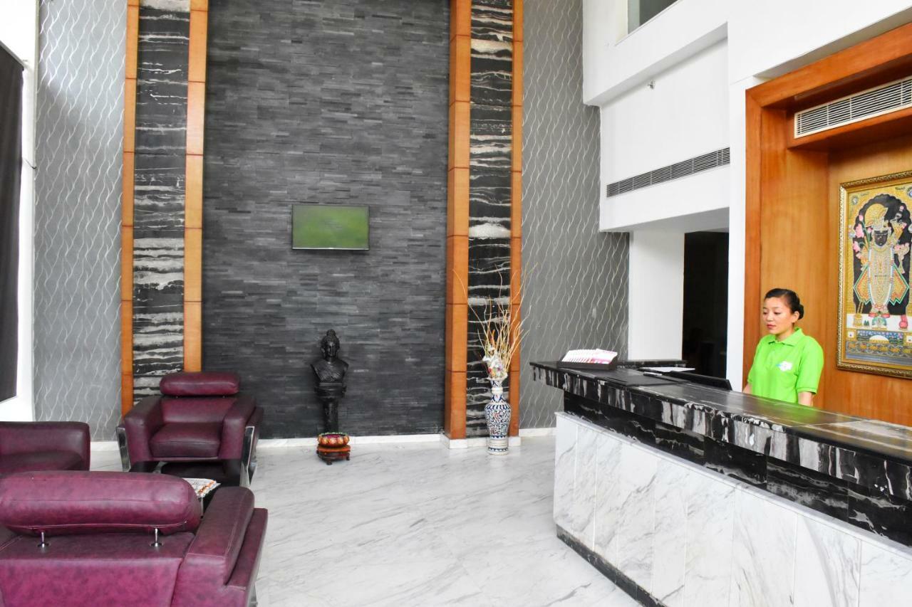 Jagrati Ananta Express Hotell Jaipur Exteriör bild