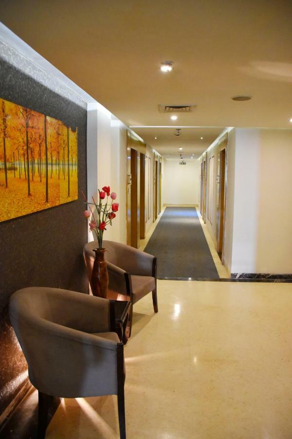 Jagrati Ananta Express Hotell Jaipur Exteriör bild