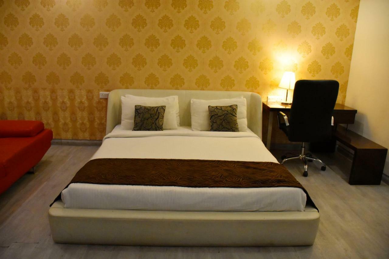 Jagrati Ananta Express Hotell Jaipur Exteriör bild